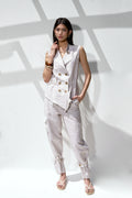 The Verve Linen Cargo Pants